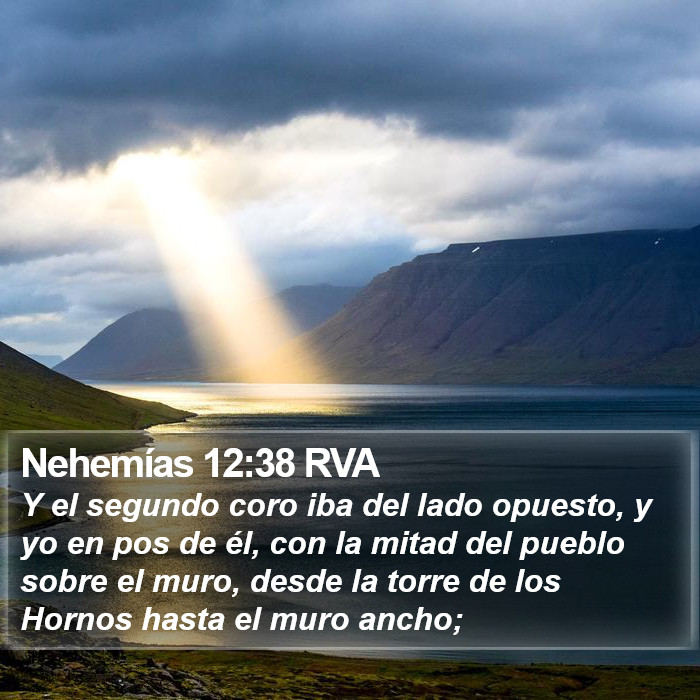 Nehemías 12:38 RVA Bible Study